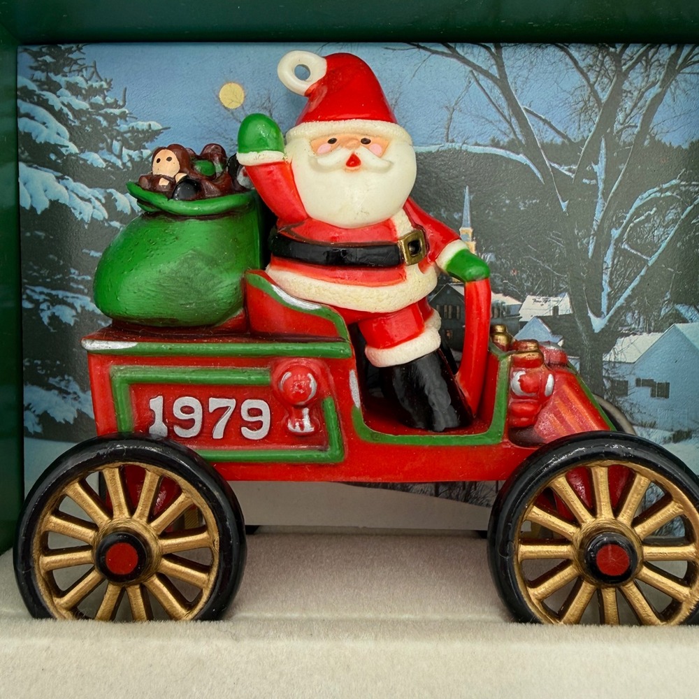 Vintage 1979 Hallmark Santa's Motorcar Tree-Trimmer Ornament Moving Wheels NIB